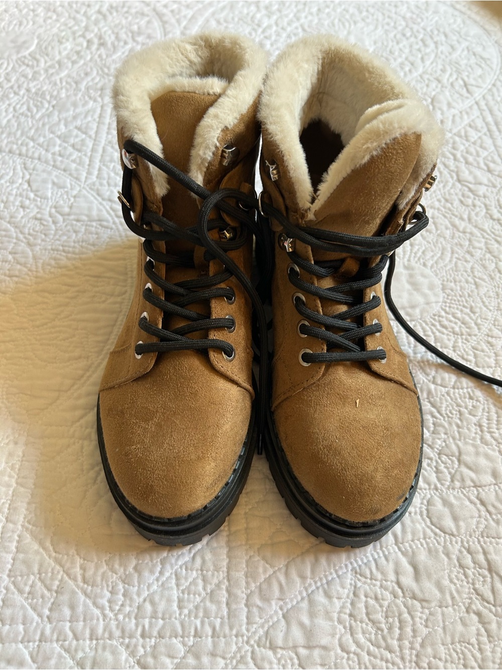 American Eagle Outfitters Tan Suede Lace-Up Winter Boots with Black Lug Sole